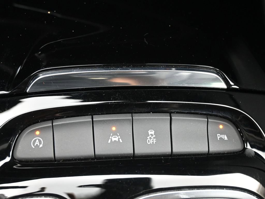 Used 2023 Buick Envision Essence FWD image 15