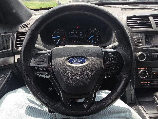 Used 2019 Ford Explorer XLT AWD/4WD image 36