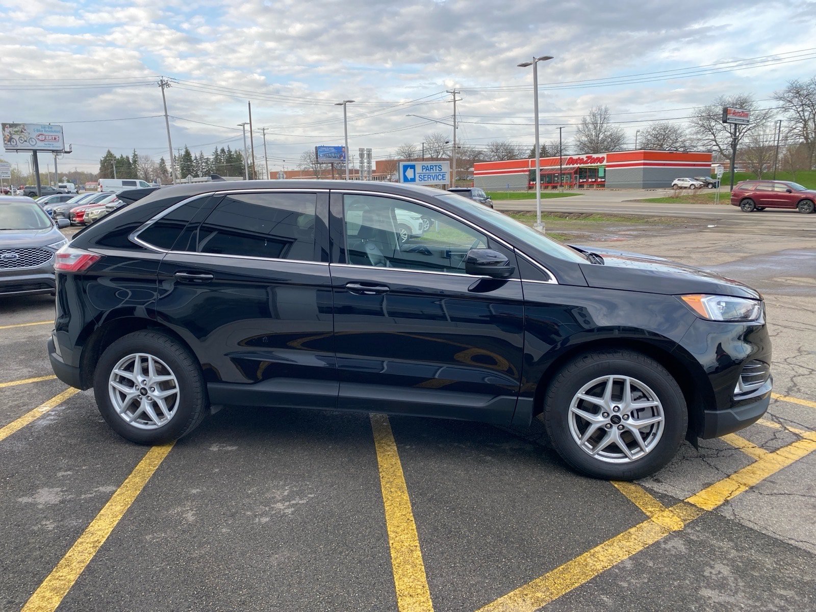 Used 2024 Ford Edge SEL w/ Convenience Package AWD/4WD image 7