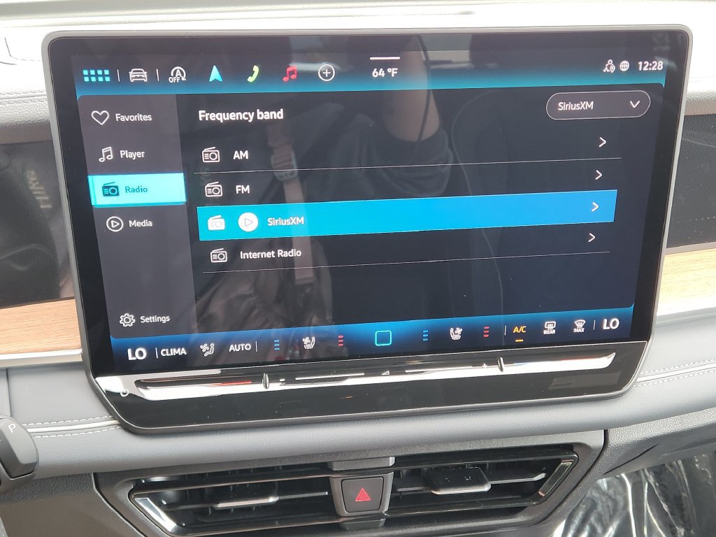New 2027 Volkswagen Tiguan SEL R-Line AWD/4WD image 7