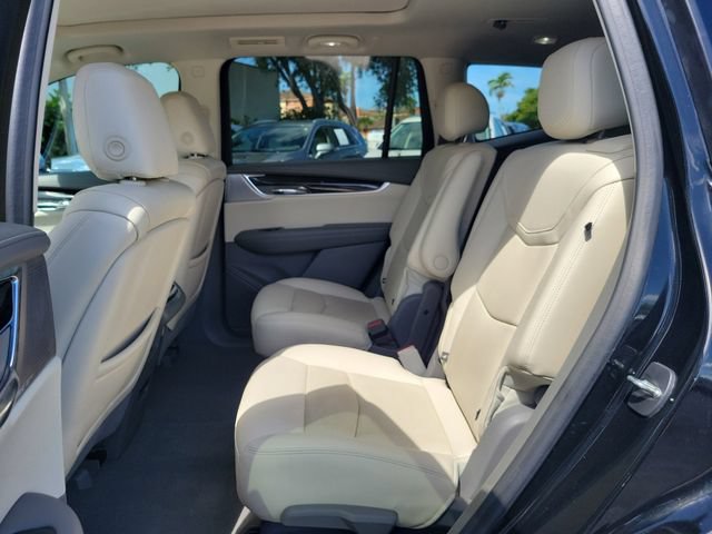 Used 2021 Cadillac XT6 Premium Luxury FWD image 14