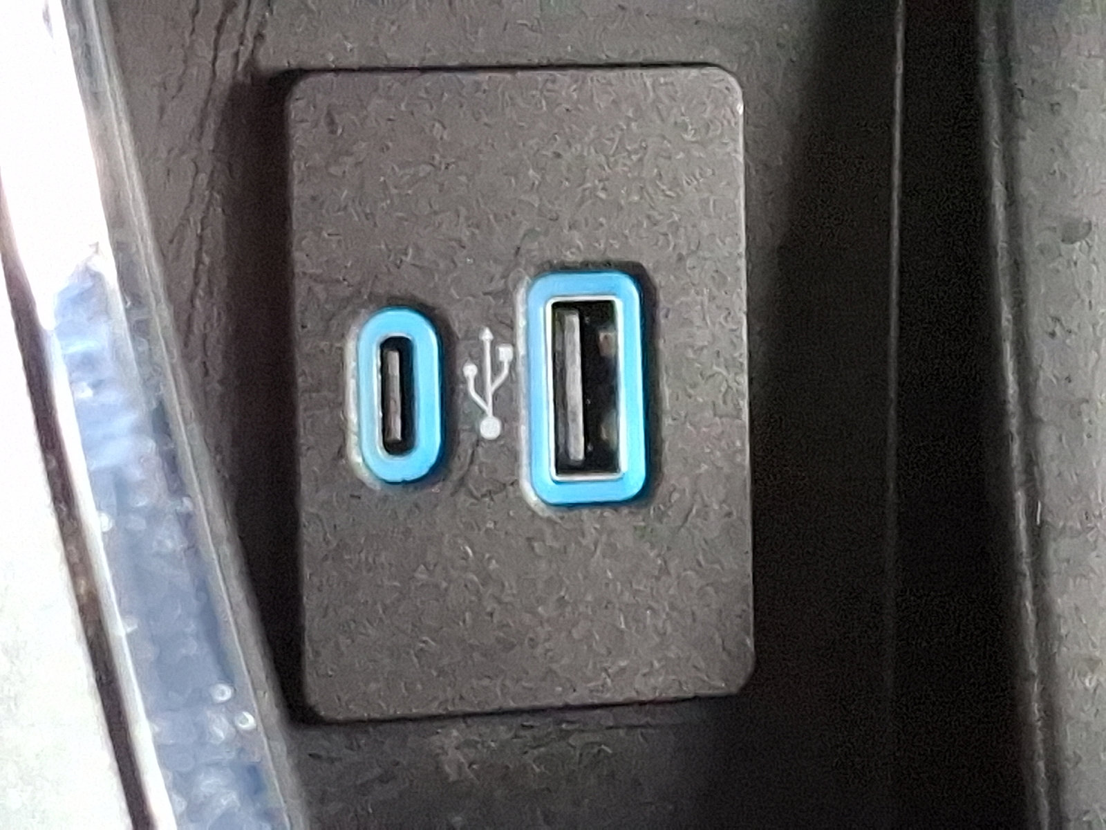 Certified 2023 Ford F150 Lariat w/ Equipment Group 502A High image 27