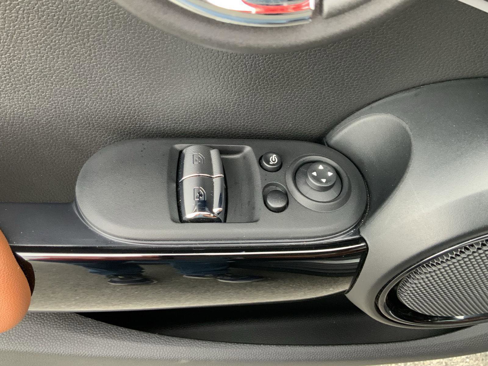 Used 2024 MINI Cooper S image 23