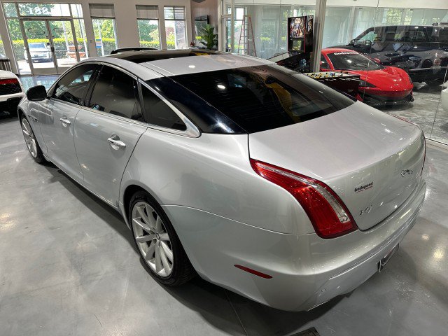 Used 2011 Jaguar XJ RWD image 24