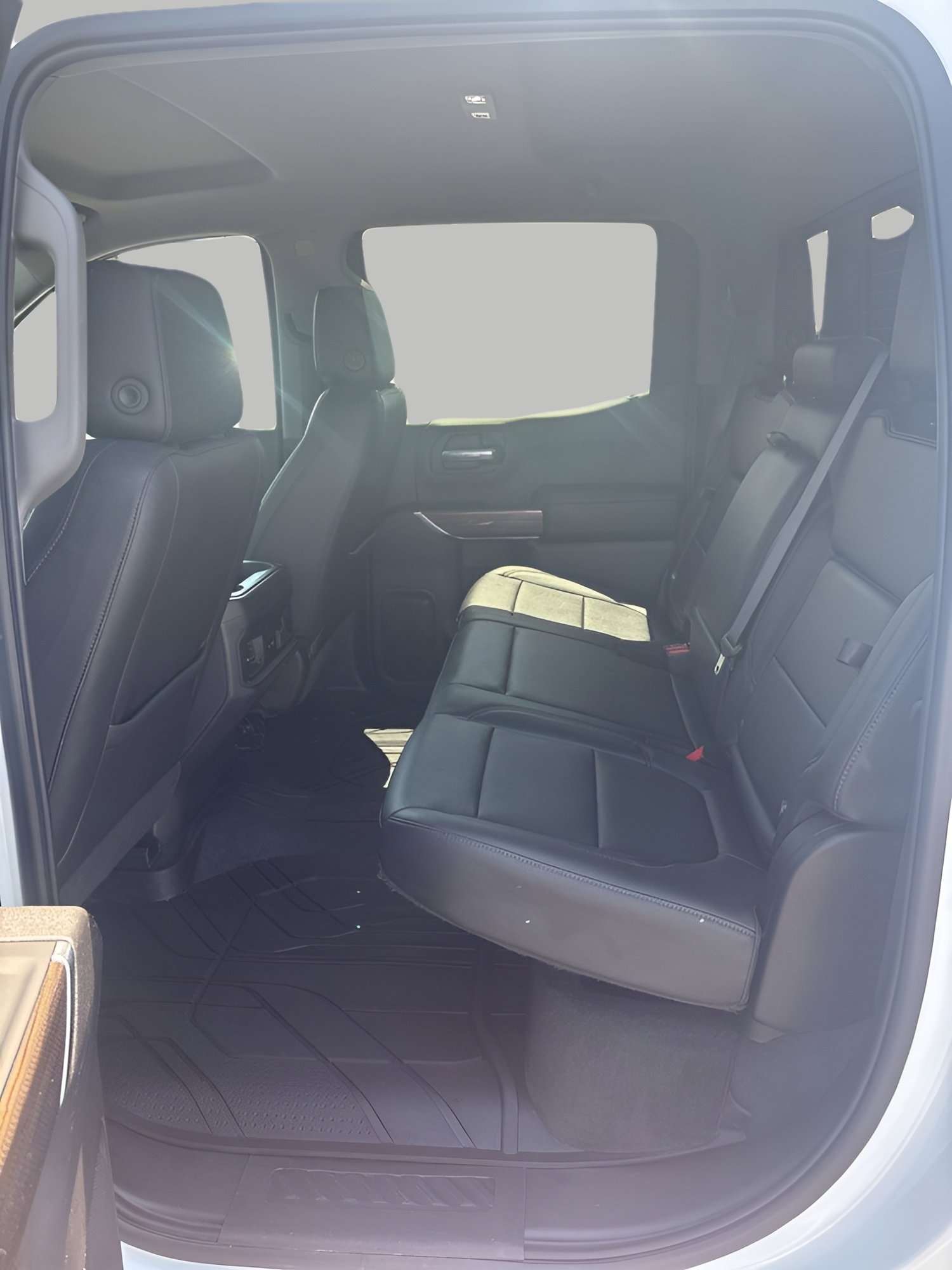Used 2019 Chevrolet Silverado 1500 LT Trail Boss AWD/4WD image 15
