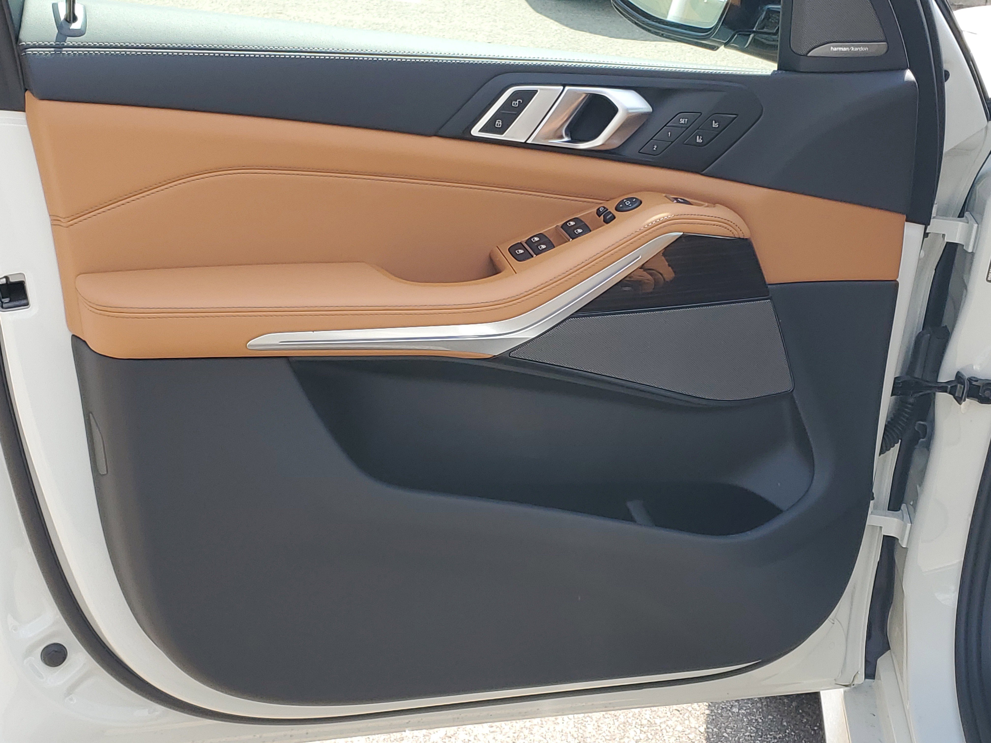 New 2026 BMW X5 xDrive40i w/ M Sport Package AWD/4WD image 5