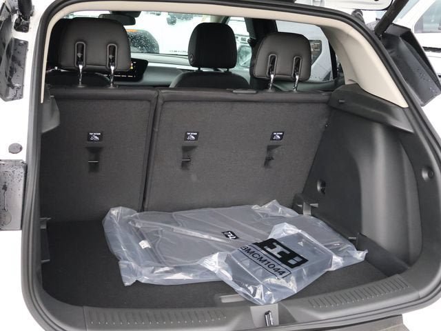 New 2026 Buick Encore GX Preferred w/ Comfort Package FWD image 8