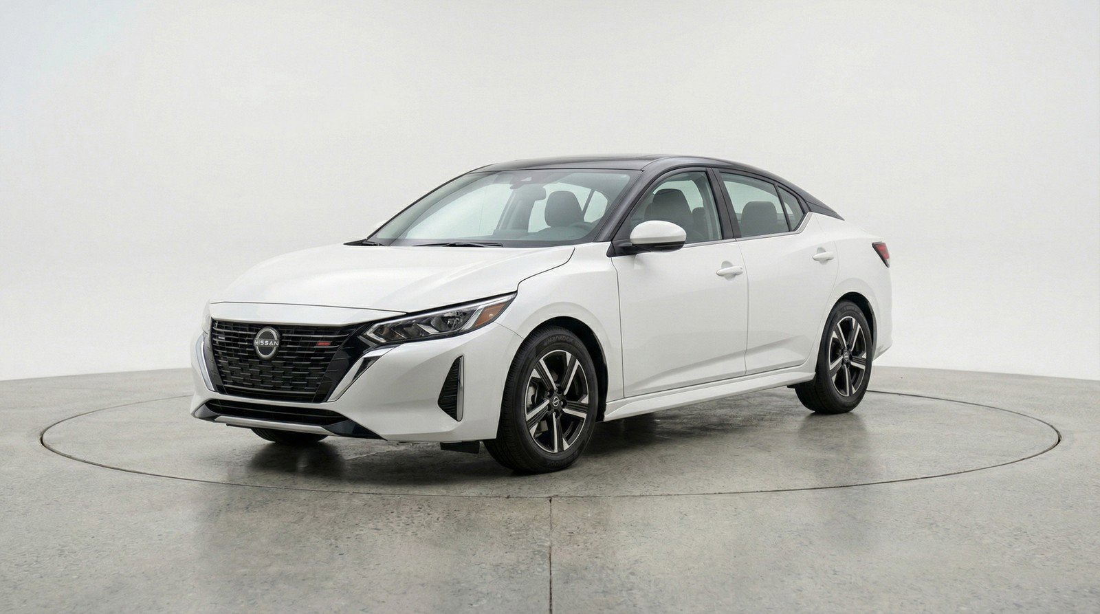 Used 2025 Nissan Sentra SV image 3