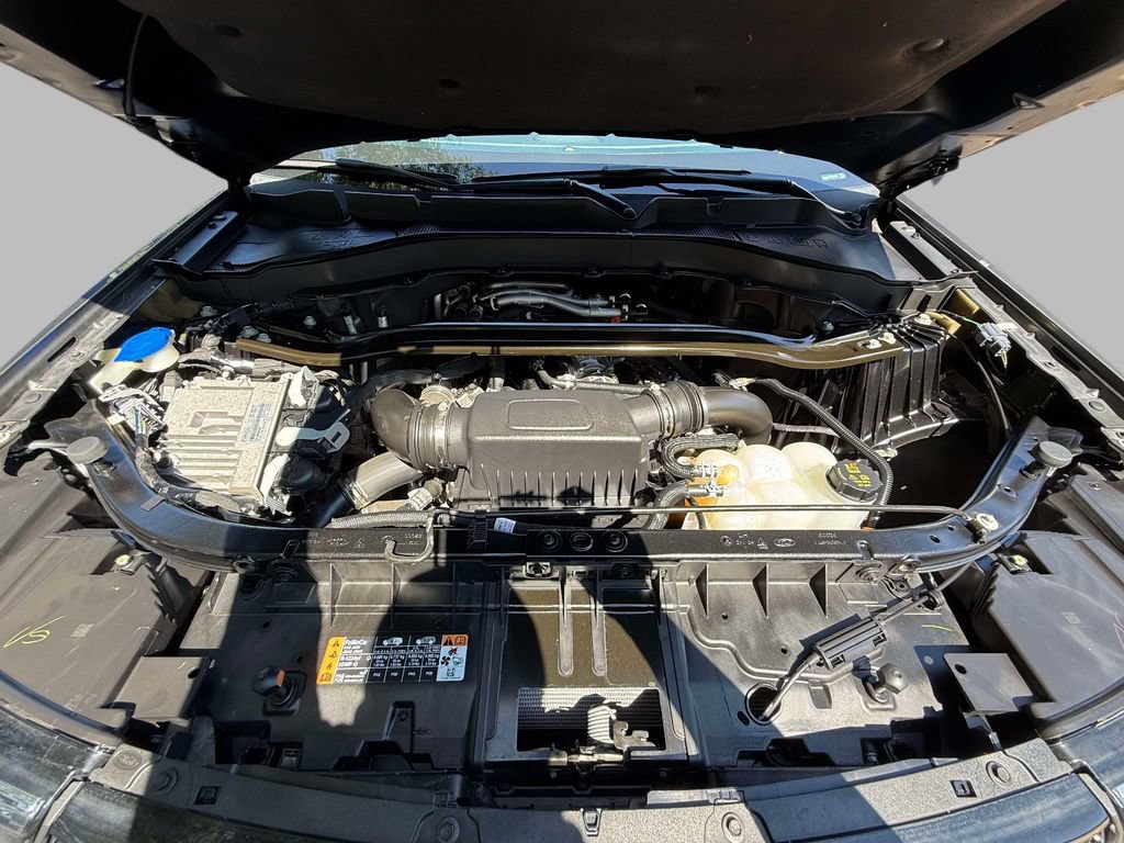 Used 2023 Ford Explorer ST w/ Equipment Group 401A AWD/4WD image 23