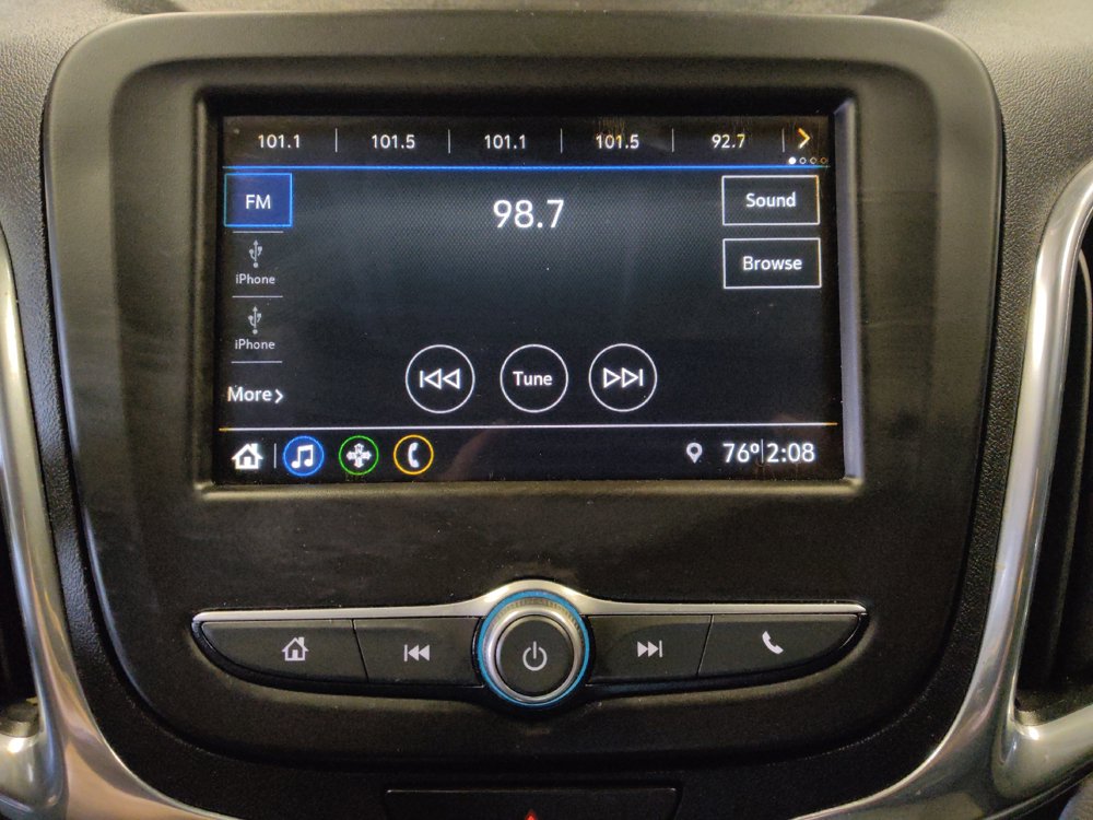 Used 2019 Chevrolet Equinox LS FWD image 25