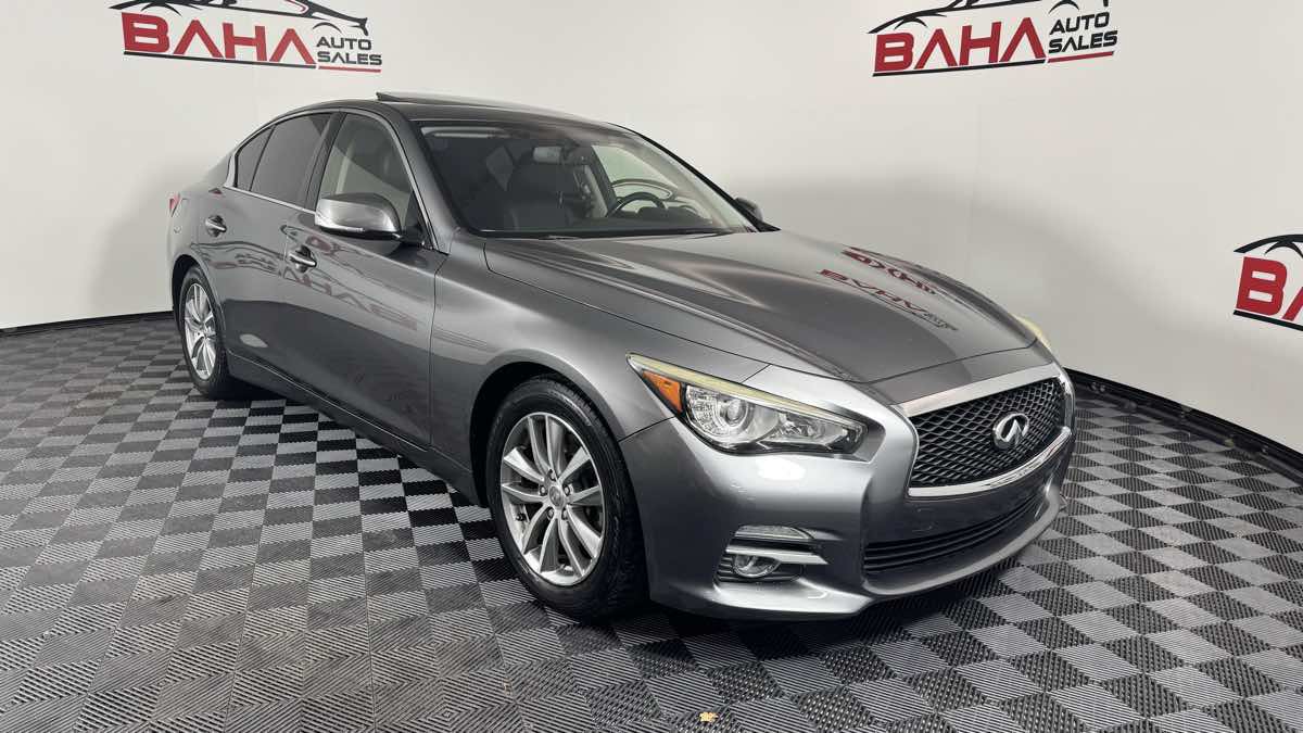 Used 2015 INFINITI Q50 Premium w/ Cargo Package RWD image 9