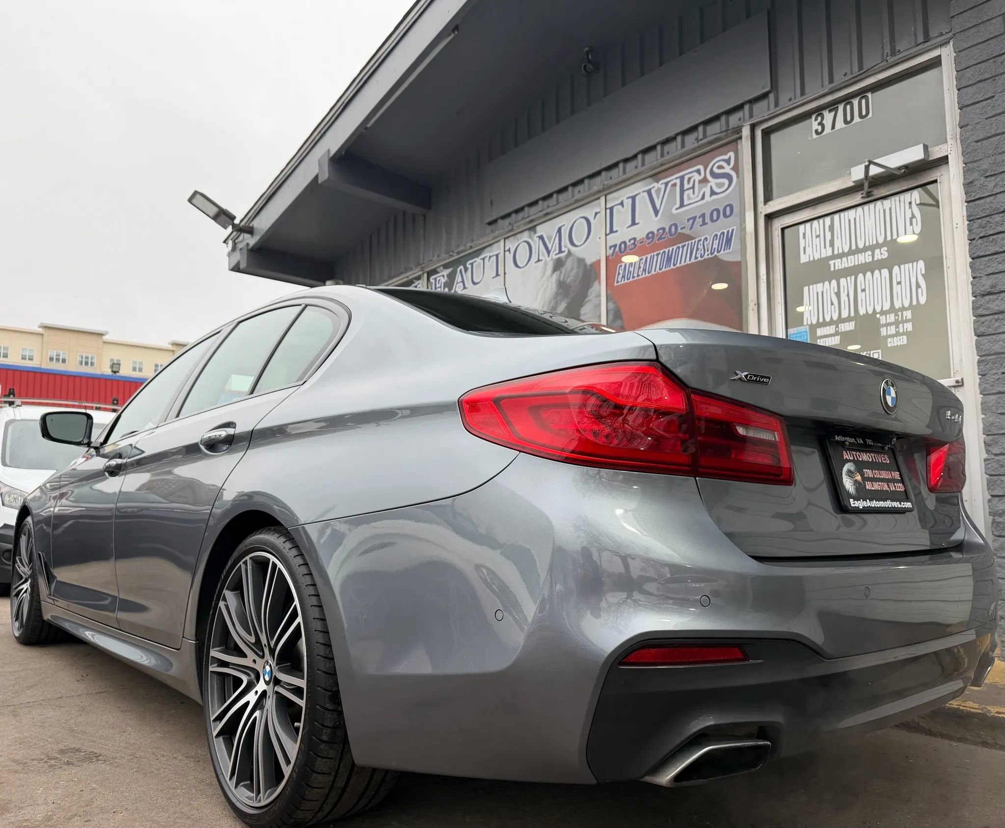 Used 2017 BMW 540i xDrive image 5