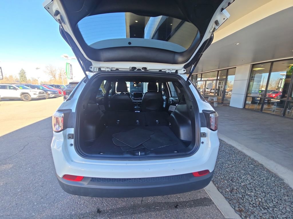 Used 2024 Jeep Compass Latitude image 18