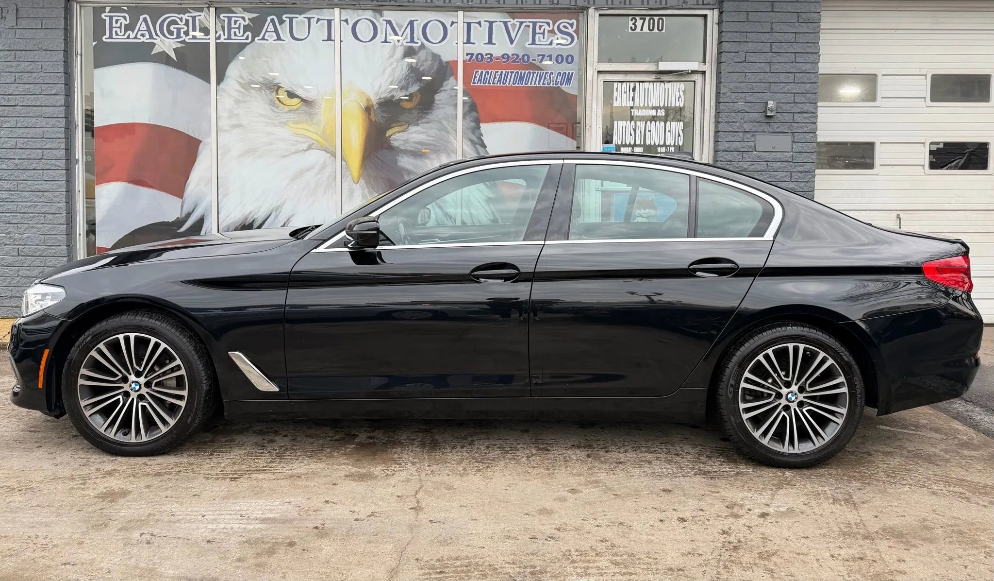 Used 2020 BMW 530i xDrive w/ Convenience Package AWD/4WD image 6