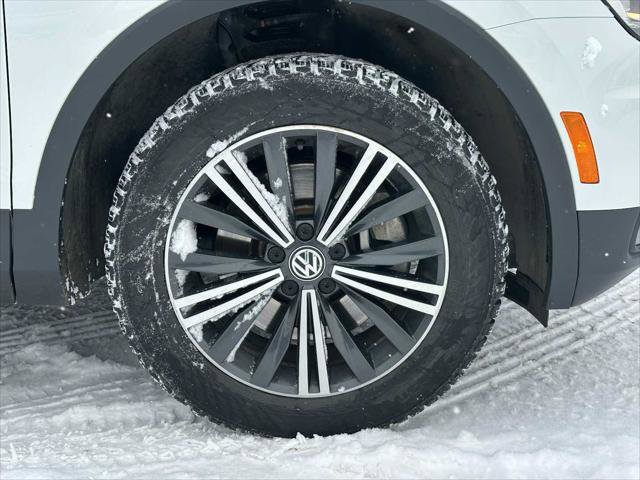 Used 2018 Volkswagen Tiguan SEL image 9