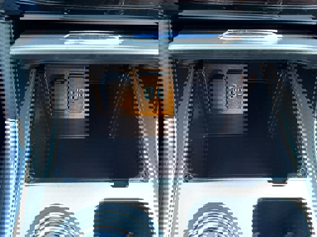 Used 2022 Ford Explorer Platinum w/ Equipment Group 601A image 28