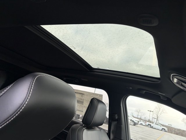 New 2026 Jeep Grand Cherokee Limited w/ Limited Altitude Package image 30