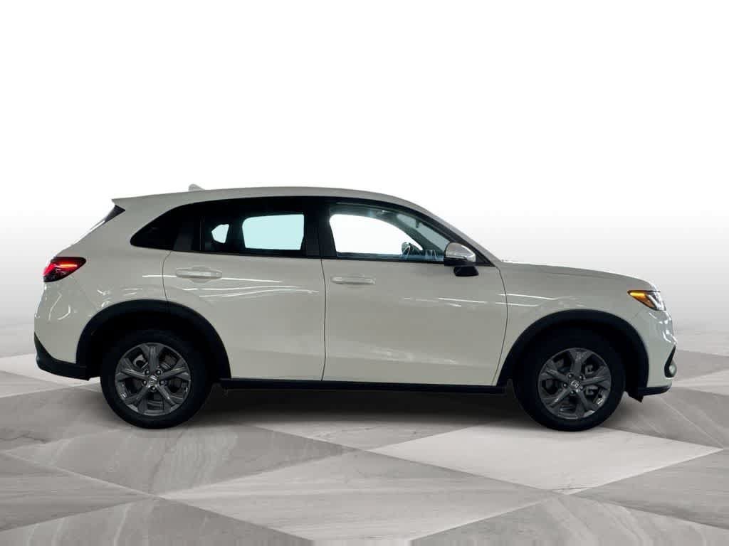 Used 2026 Honda HR-V LX image 9