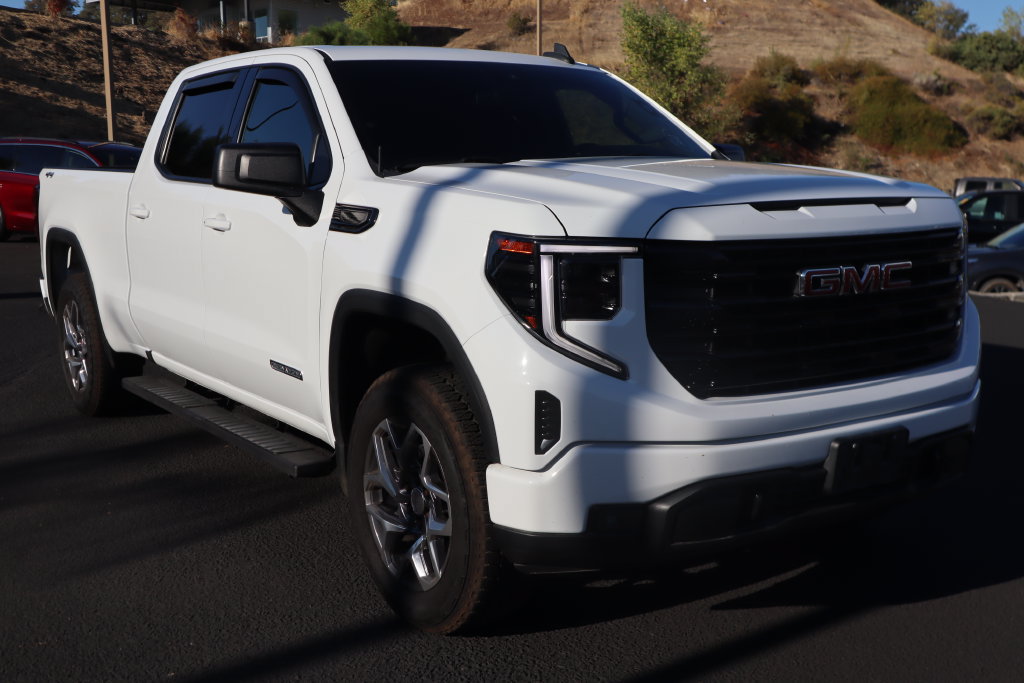 Used 2022 GMC Sierra 1500 Elevation AWD/4WD image 3