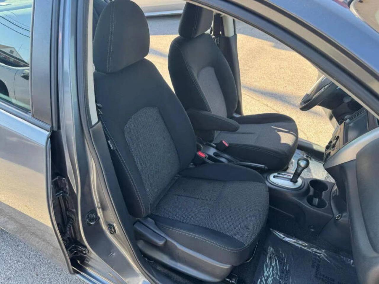 Used 2018 Nissan Versa SV FWD image 16