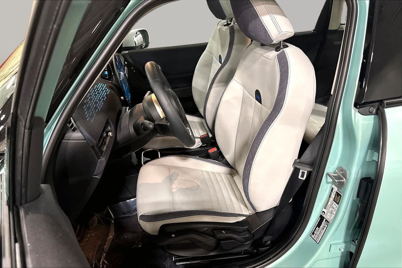 Used 2025 MINI Cooper S FWD image 8