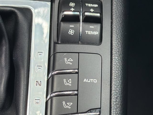 Used 2019 Porsche Macan AWD/4WD image 22