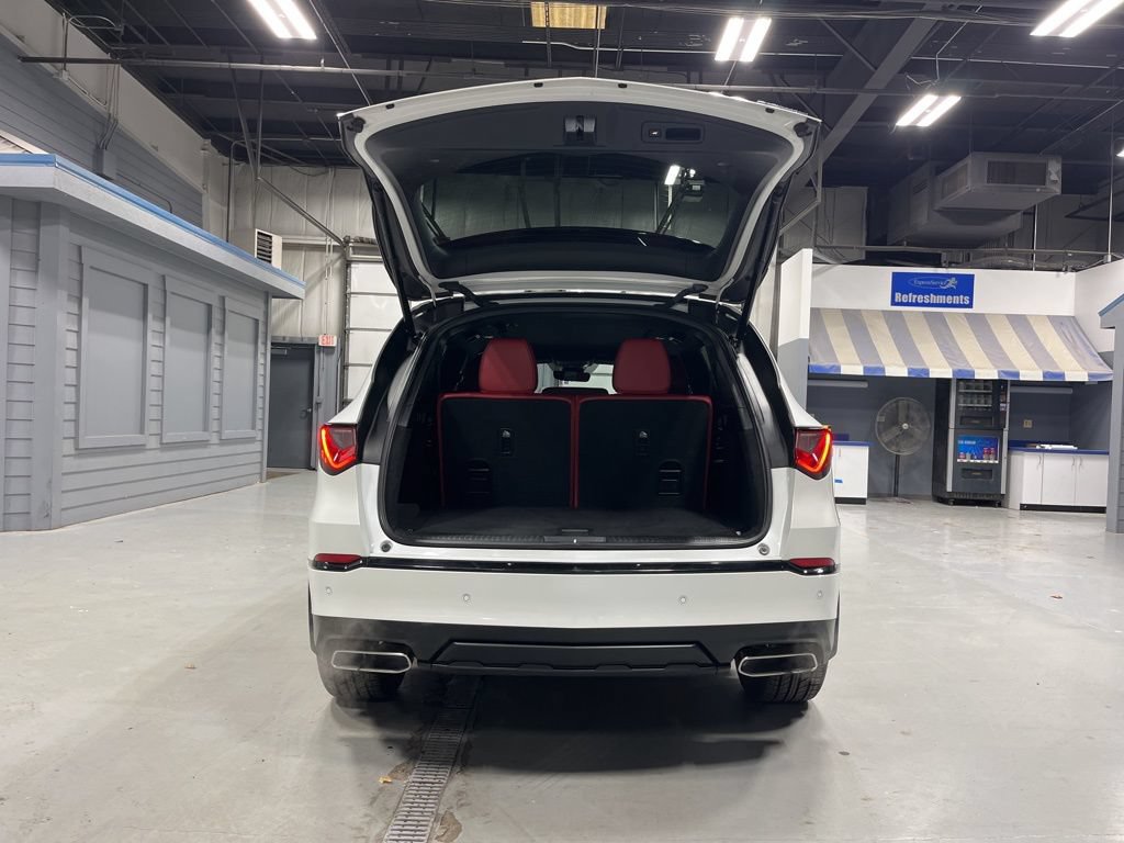 Used 2023 Acura MDX A-Spec AWD/4WD image 7