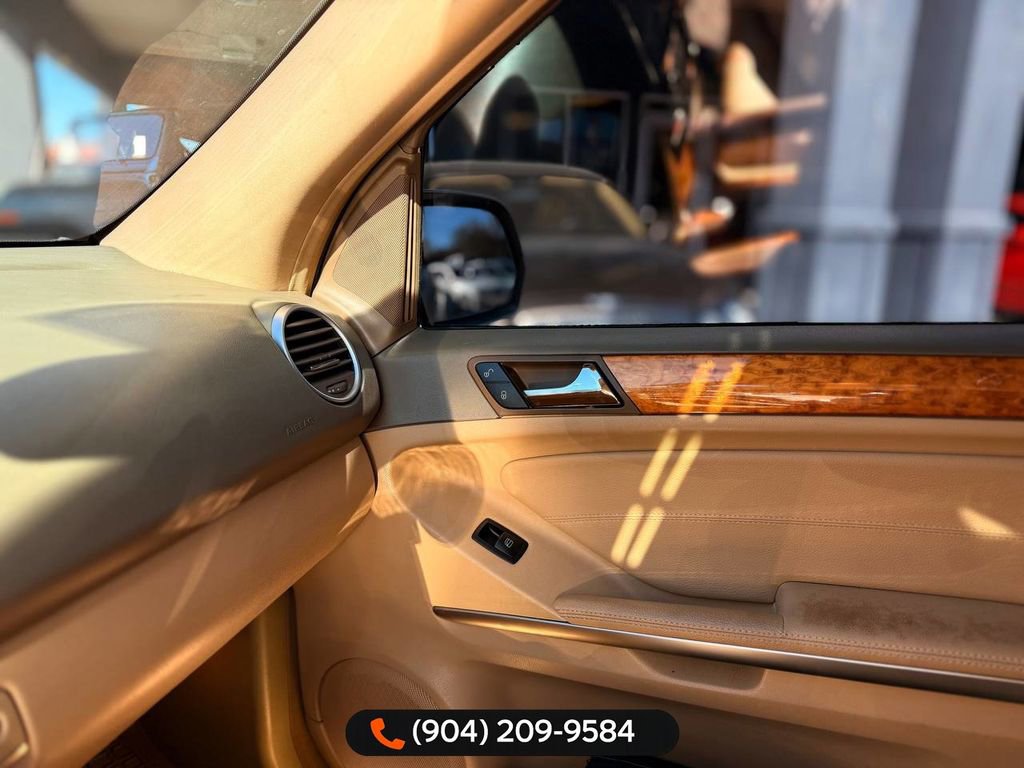 Used 2009 Mercedes-Benz ML 350 4MATIC image 17