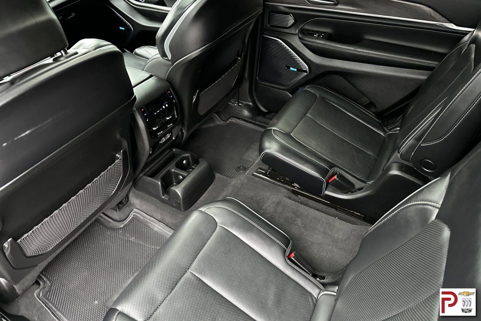 Used 2021 Jeep Grand Cherokee L Overland w/ Luxury Tech Group IV image 14