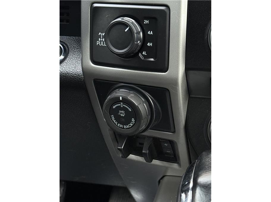 Used 2016 Ford F150 Lariat image 14