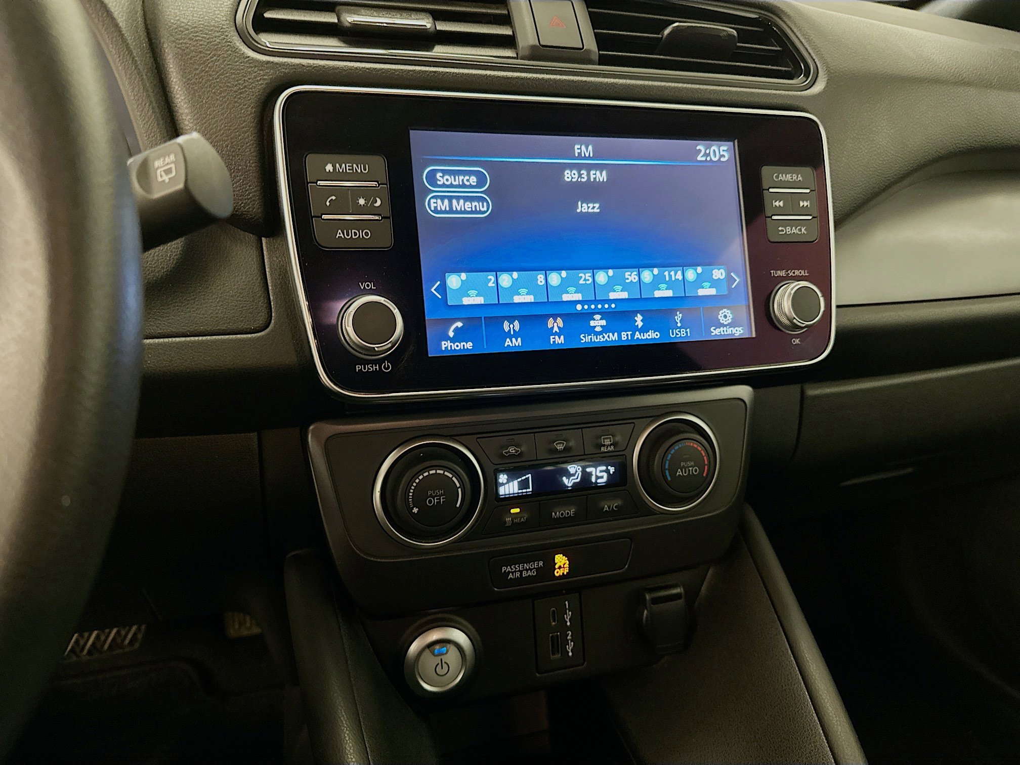 Used 2024 Nissan Leaf S image 25