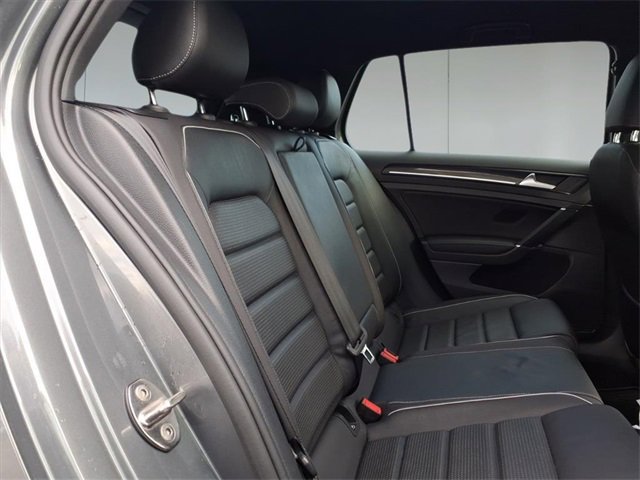 Used 2019 Volkswagen Golf R 4-Door image 12