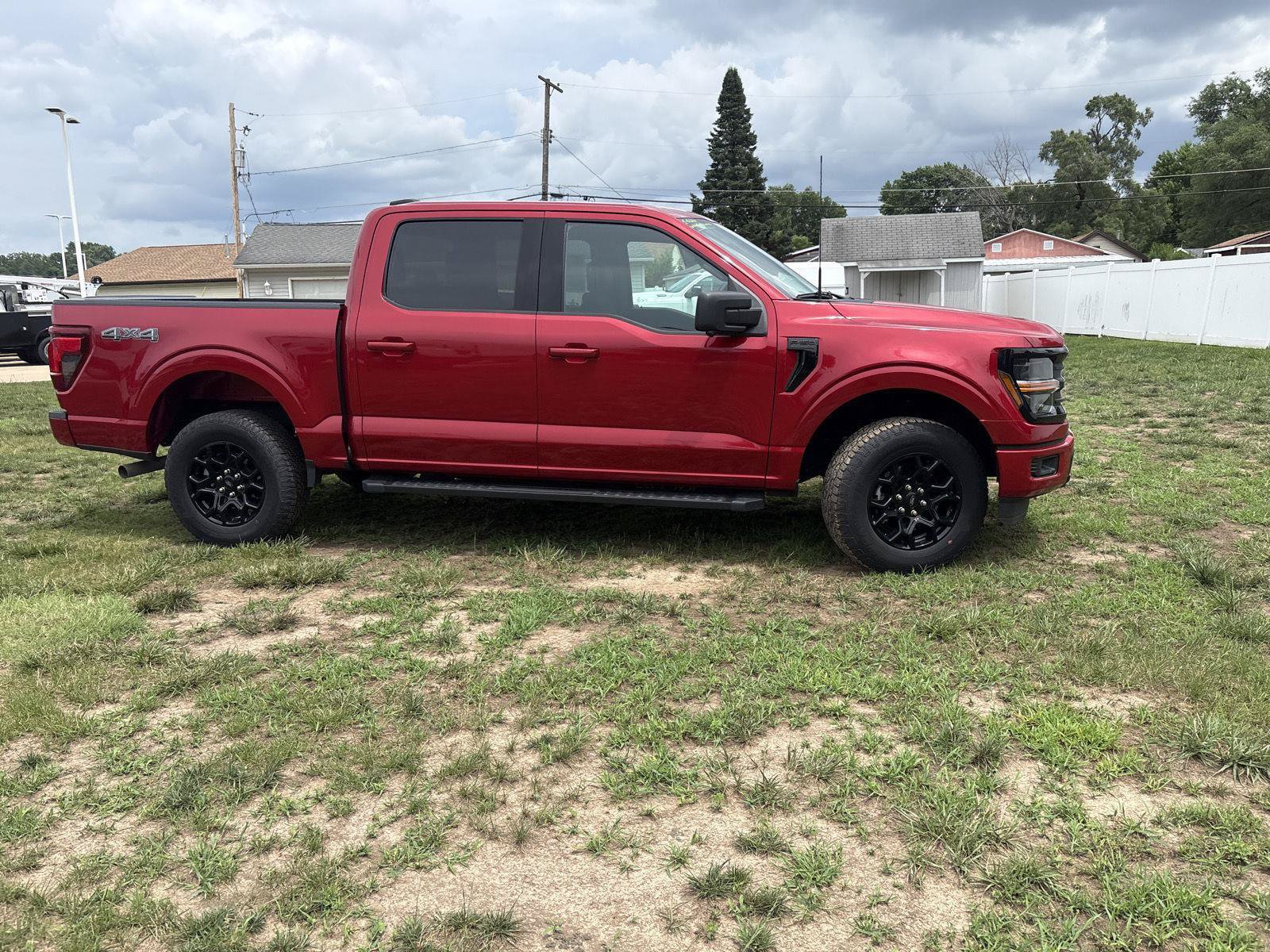 Used 2024 Ford F150 XLT w/ XLT Black Appearance Package AWD/4WD image 4