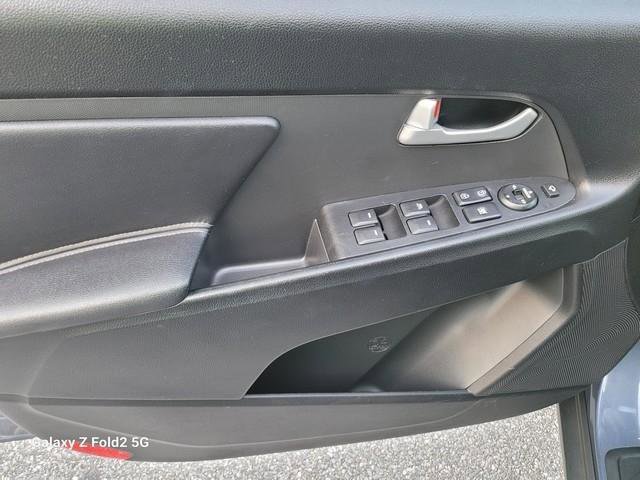 Used 2013 Kia Sportage EX w/ EX Premium Pkg image 18