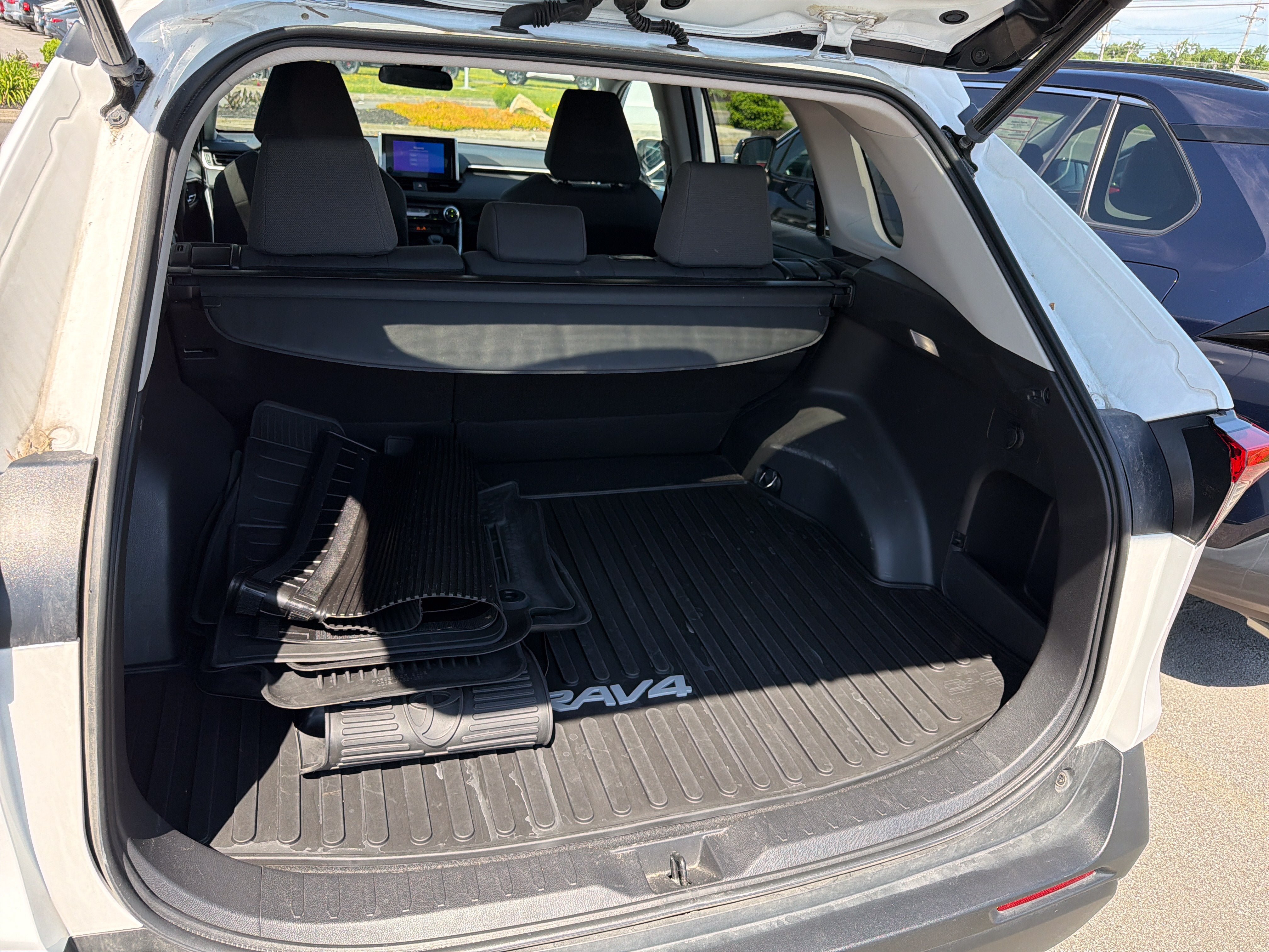 Used 2023 Toyota RAV4 XLE w/ Convenience Package AWD/4WD image 24