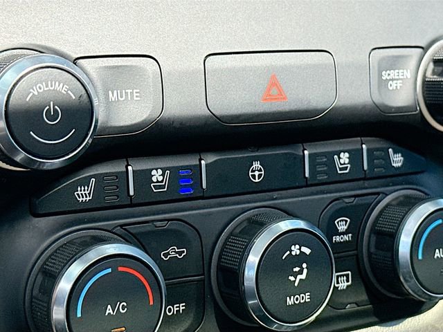 Used 2019 RAM 1500 Laramie image 19