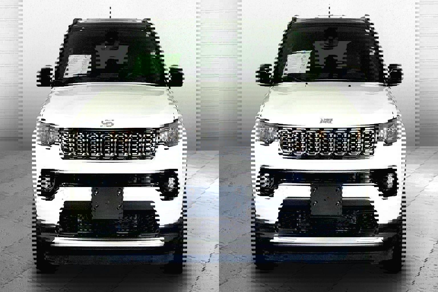 Used 2025 Jeep Compass Limited image 2