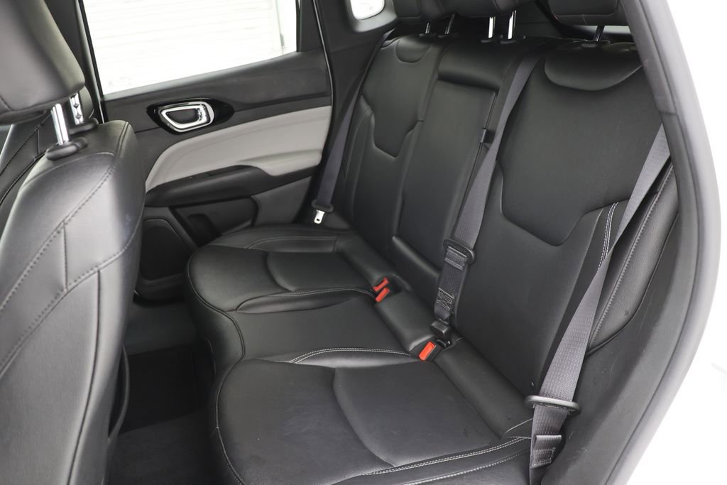 Used 2025 Jeep Compass Limited AWD/4WD image 11