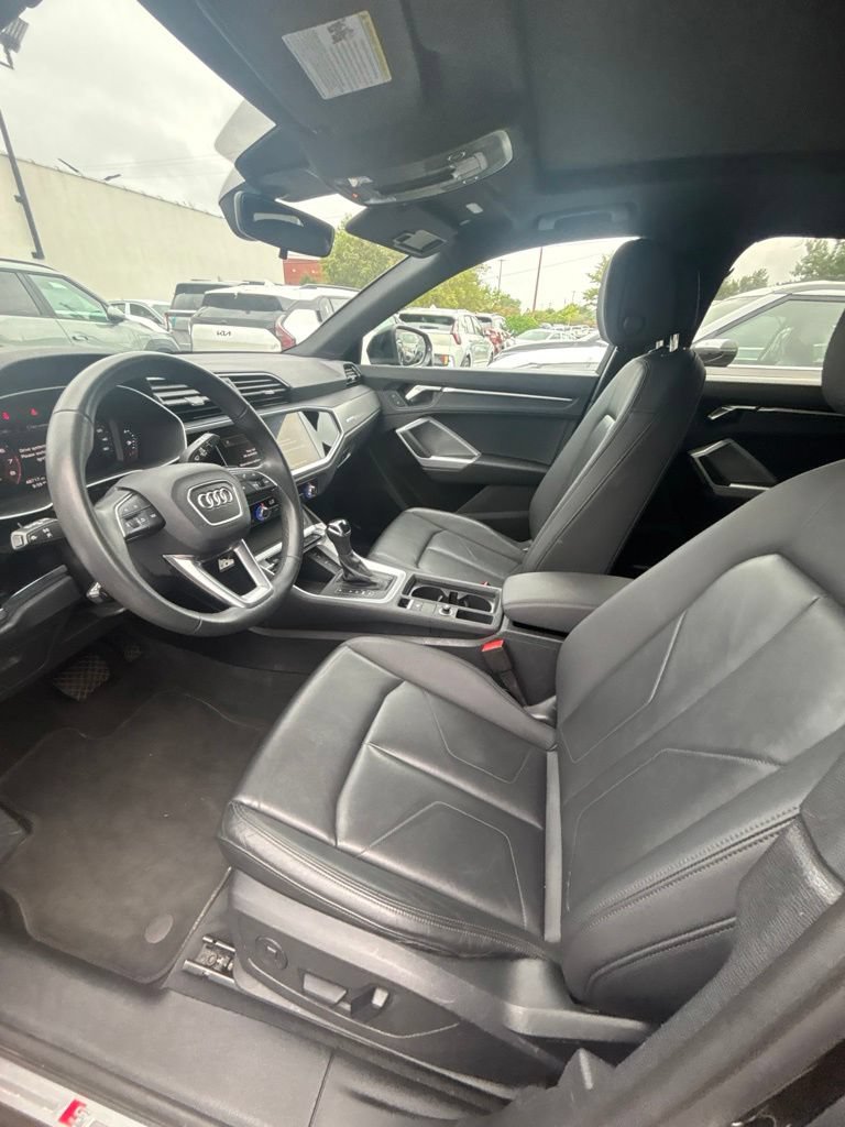 Used 2025 Audi Q3 2.0T Premium AWD/4WD image 11