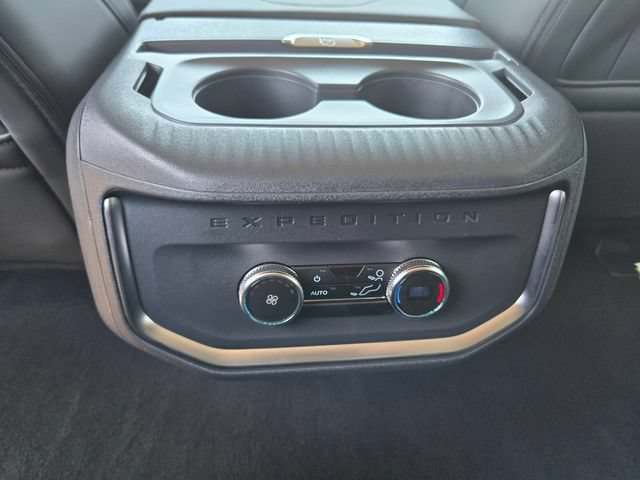 New 2026 Ford Expedition Active AWD/4WD image 12