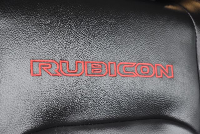 Used 2021 Jeep Gladiator Rubicon w/ Cold Weather Group AWD/4WD image 15