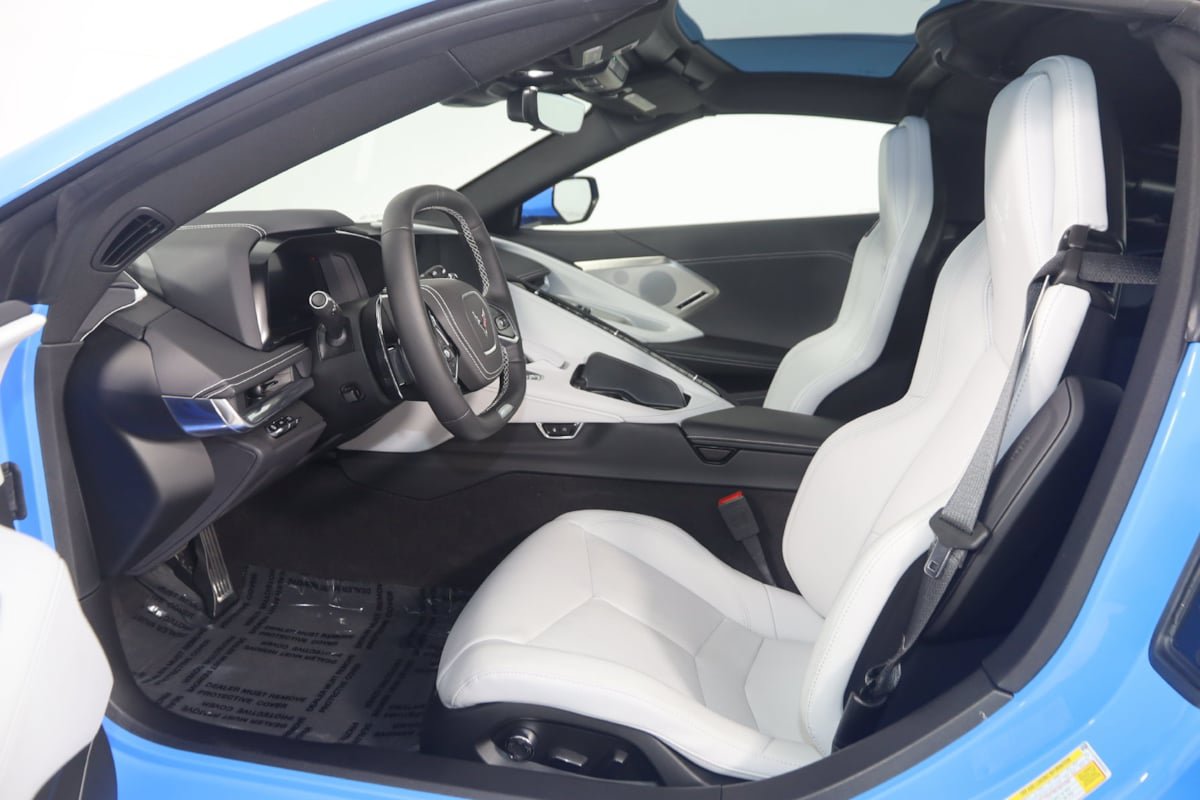 Used 2025 Chevrolet Corvette E-Ray AWD/4WD image 14