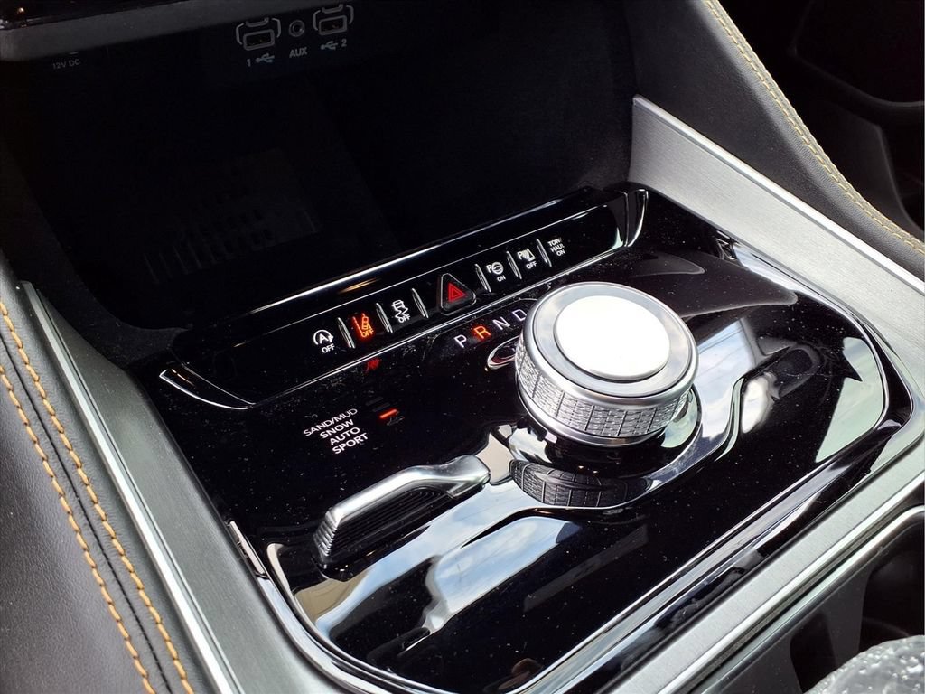 New 2026 Jeep Grand Wagoneer L 4WD image 13