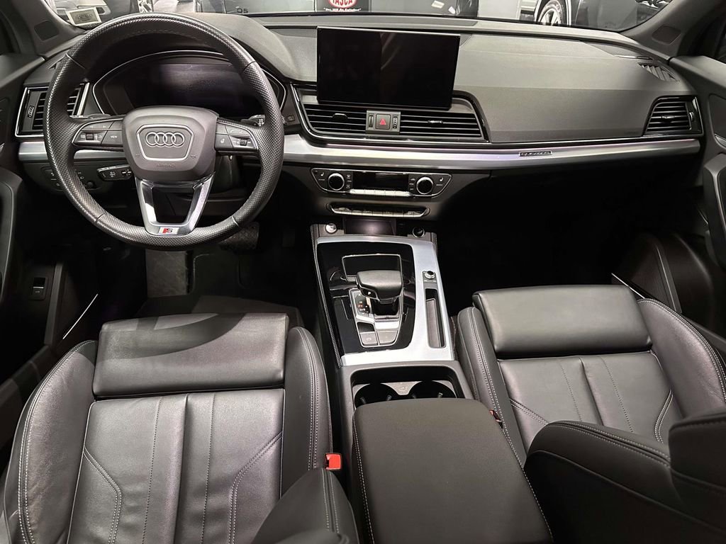Used 2025 Audi Q5 2.0T Premium Plus w/ Premium Plus Package image 14