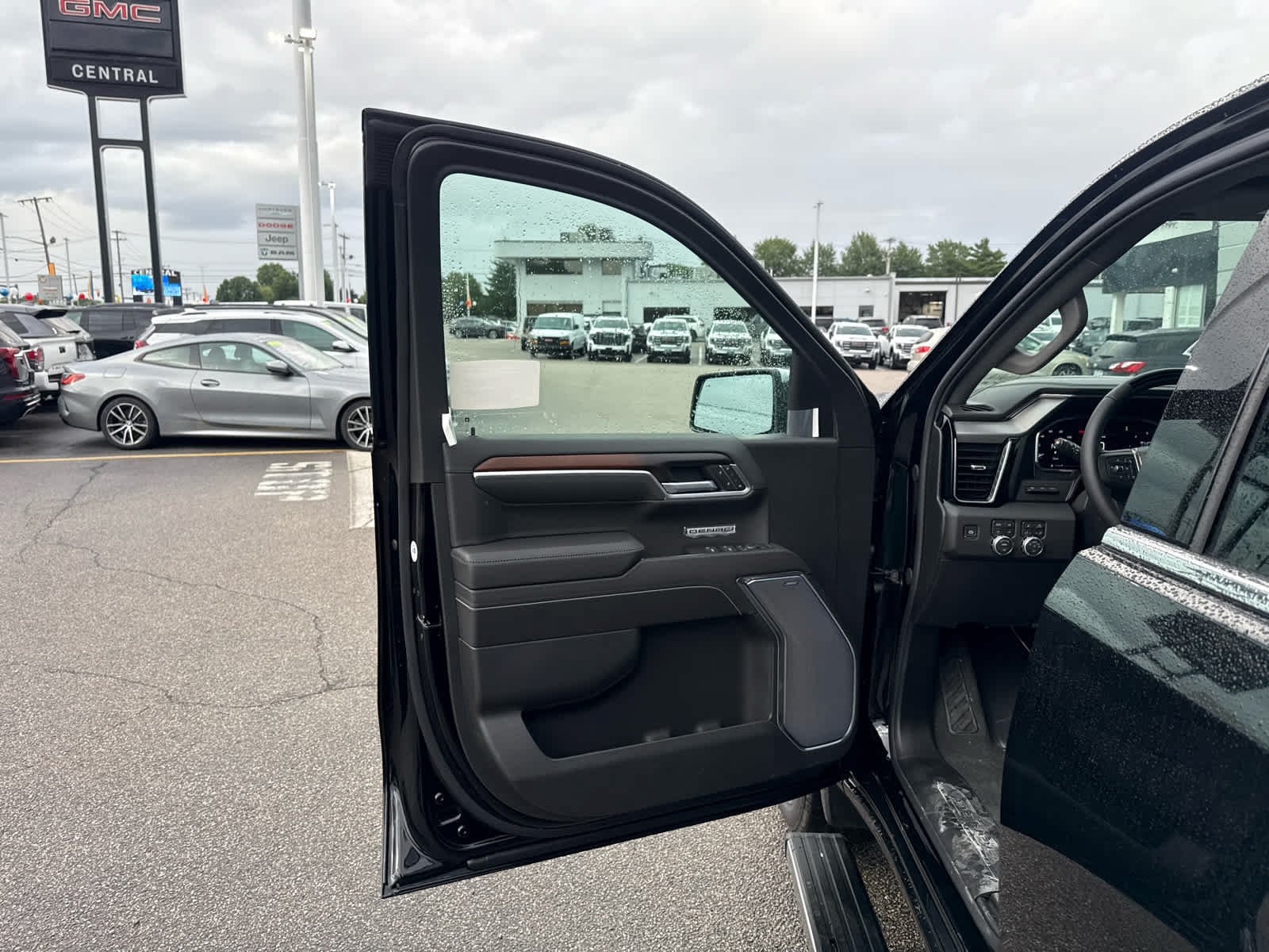 New 2026 GMC Sierra 1500 Denali AWD/4WD image 10