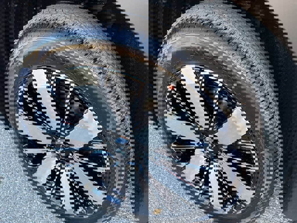 New 2025 Mitsubishi Outlander SE image 10