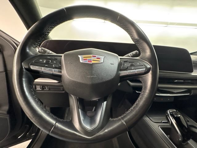 Used 2025 Cadillac XT4 Premium Luxury FWD image 18