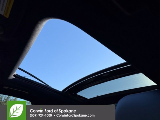 Used 2020 Ford Edge ST w/ Cold Weather Package AWD/4WD image 37