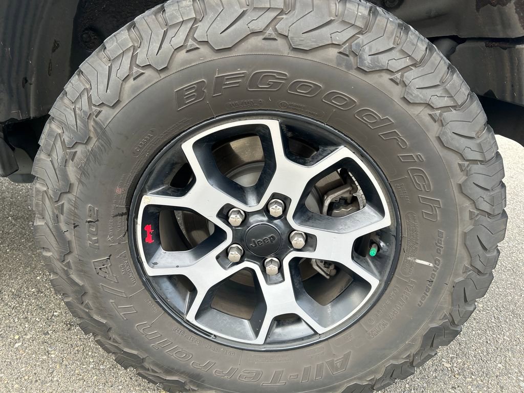 Used 2022 Jeep Wrangler Unlimited Rubicon w/ Steel Bumper Group image 14