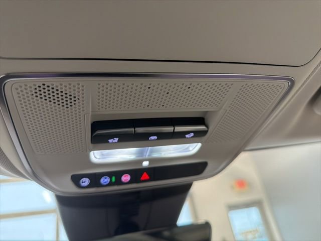 Used 2025 GMC Acadia Denali w/ Super Cruise Package image 23